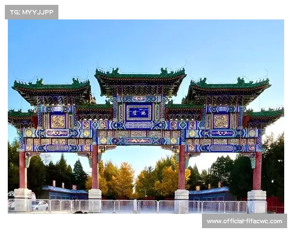 莫言致敬地坛银杏树铁生朋友情怀与棒球文学的深情交织 莫言致敬地坛银杏树铁生朋友情怀与棒球文学的深情交织