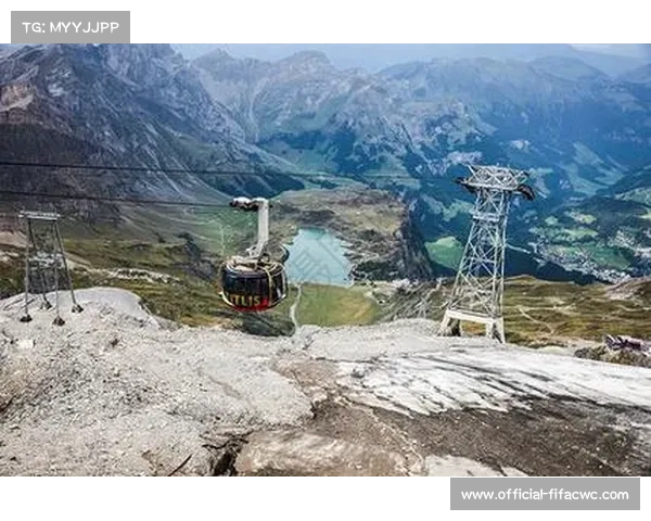 瑞士阿尔卑斯山高空缆车棒球赛创悬崖球场新海拔纪录 瑞士阿尔卑斯山高空缆车棒球赛创悬崖球场新海拔纪录